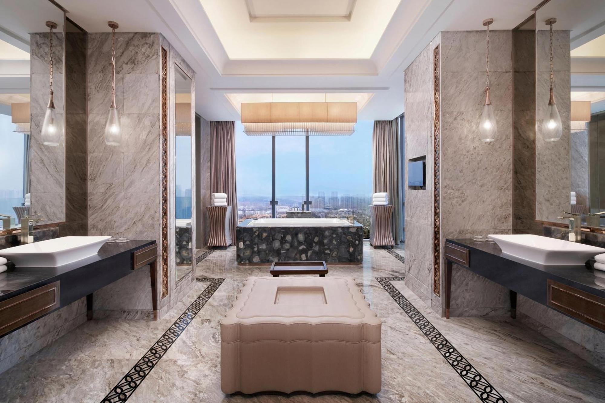 Sheraton Qingdao Licang Hotel Dış mekan fotoğraf