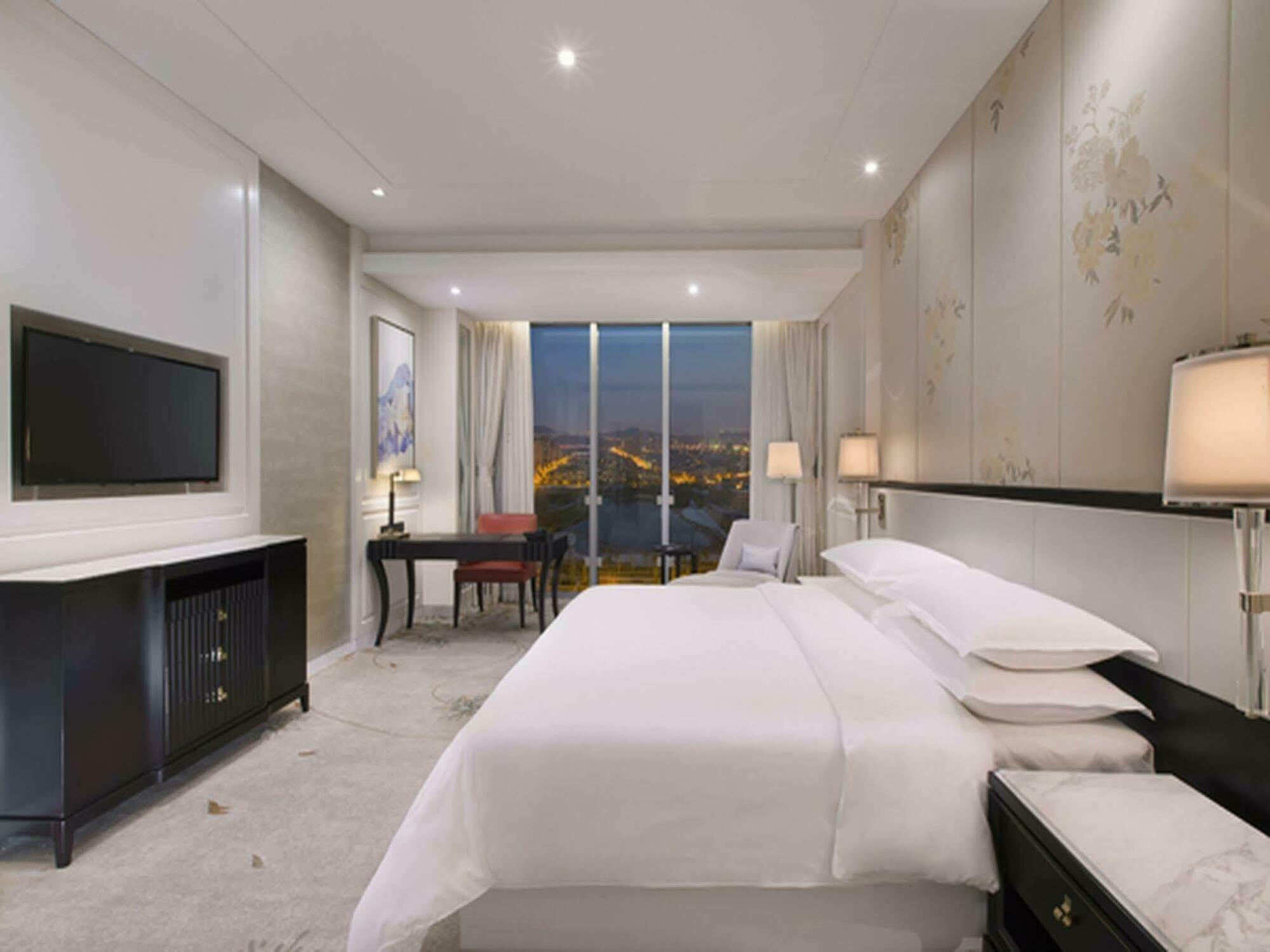 Sheraton Qingdao Licang Hotel Dış mekan fotoğraf